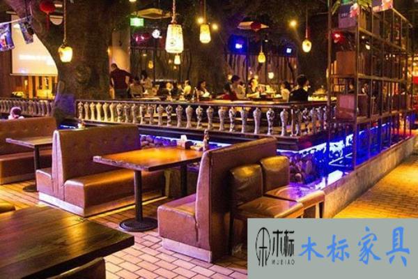 酒吧椅設計特點有哪些要求？年輕人都喜歡去酒吧嗎？ 