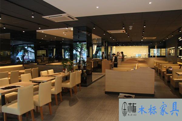 各位餐飲老板您知道店鋪餐桌椅的擺放技巧嗎? 各位餐飲老板您知道店鋪餐桌椅的擺放技巧嗎?